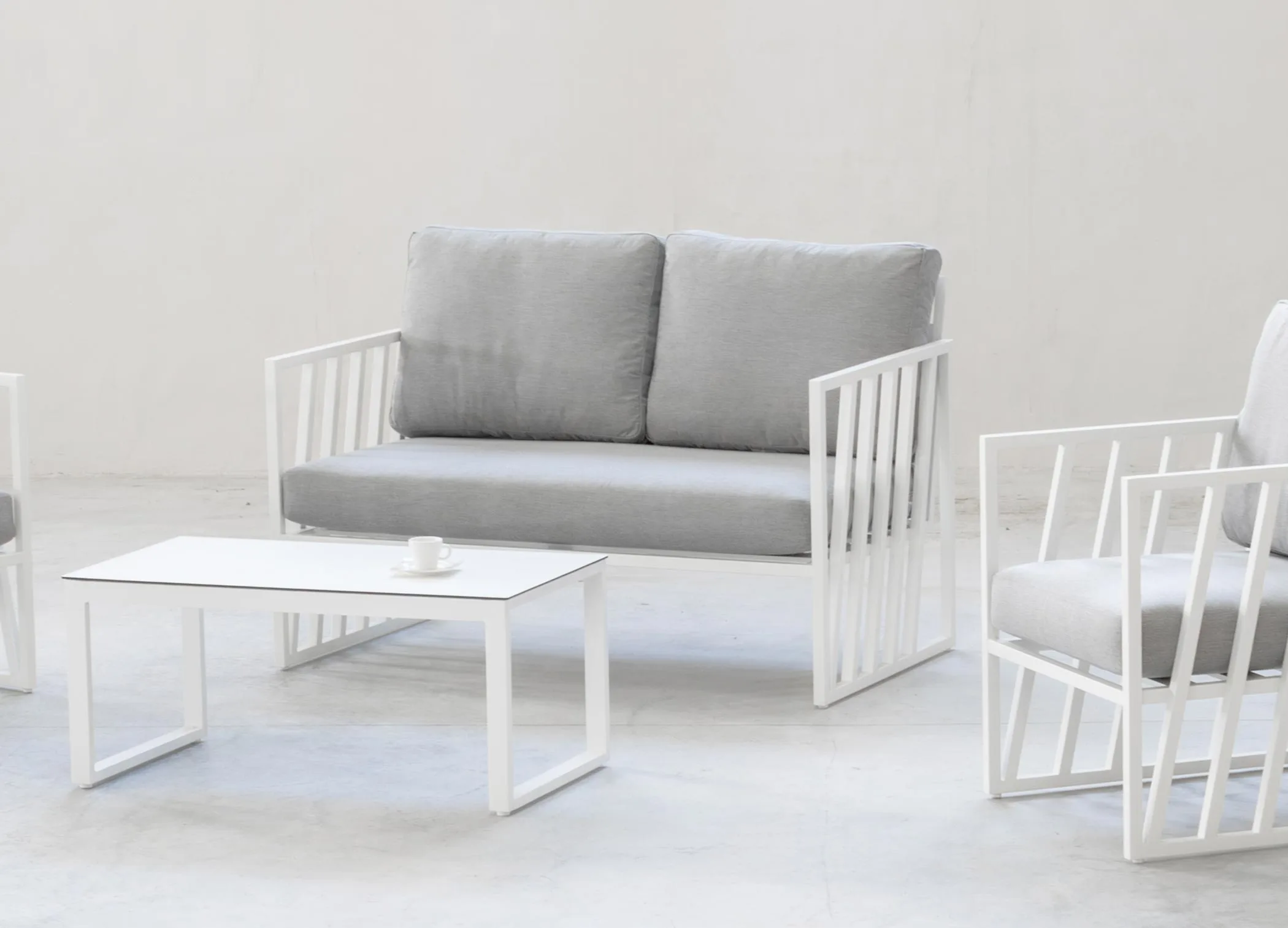 Sofá industrial de 2 plazas resistente a la corrosión Lovenia