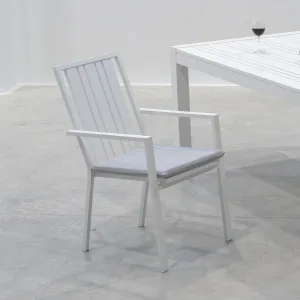 Sillón moderno escandinavo de aluminio Paola