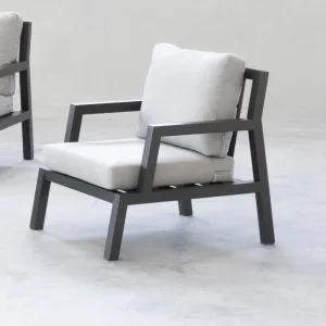 Sillón para exteriores de diseño vanguardista y materiales premium Leisa